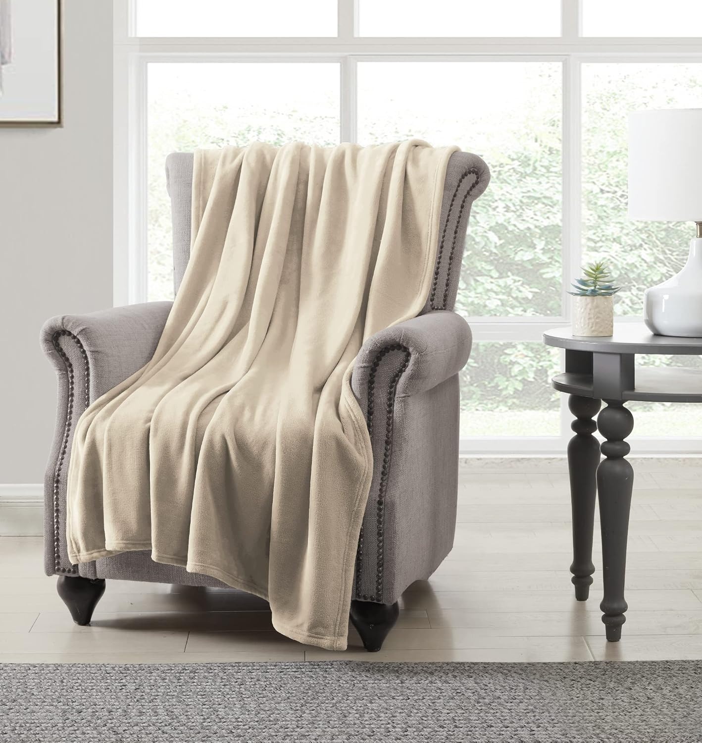 image:imageUS POLO ASSN Oversized Lightweight Throw Blanket for BedSofa Soft Fleece Couch Blankets and Throws Cozy Decorative Bedding 50x70BlackCream