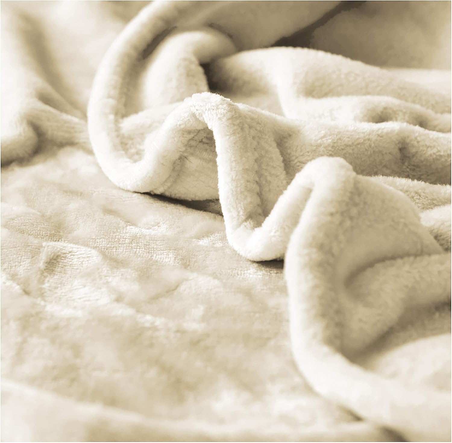 image:imageUS POLO ASSN Oversized Lightweight Throw Blanket for BedSofa Soft Fleece Couch Blankets and Throws Cozy Decorative Bedding 50x70BlackCream